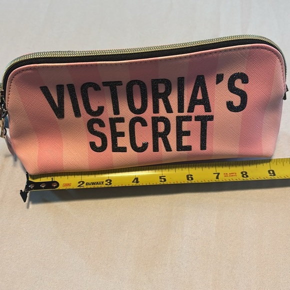 Victoria's Secret Pink Signature Striped
Cosmetic Makeup Clutch Bag - Picture 3 of 4